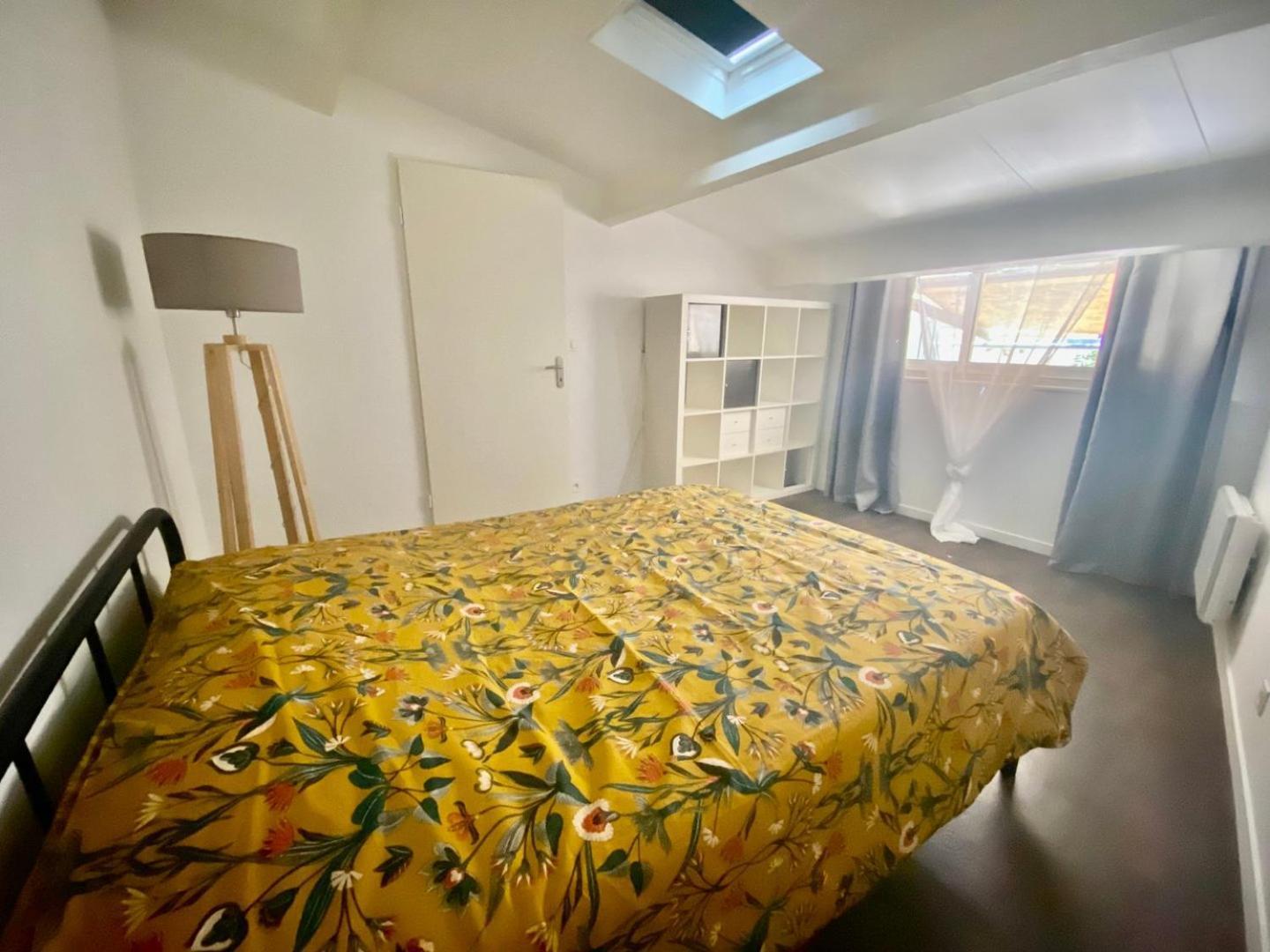 Le Carnot: City Centre With Parking Space Apartment Poitiers Bagian luar foto