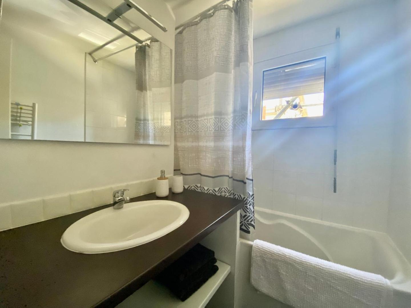 Le Carnot: City Centre With Parking Space Apartment Poitiers Bagian luar foto
