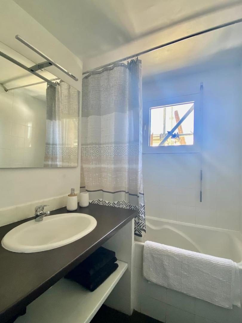 Le Carnot: City Centre With Parking Space Apartment Poitiers Bagian luar foto